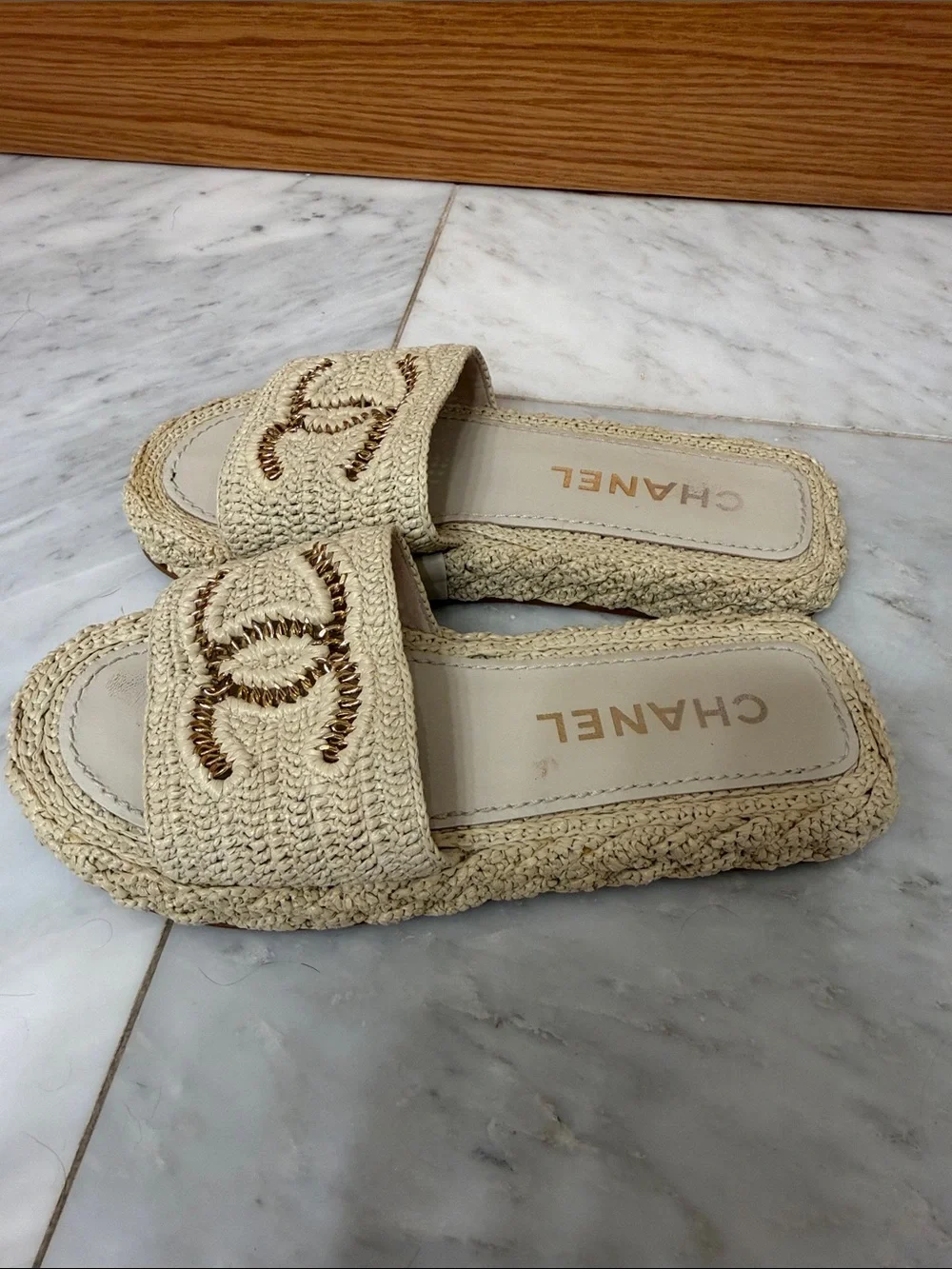 CHANEL Beige Raffia CC Slide Mules with Gold Logo Detail